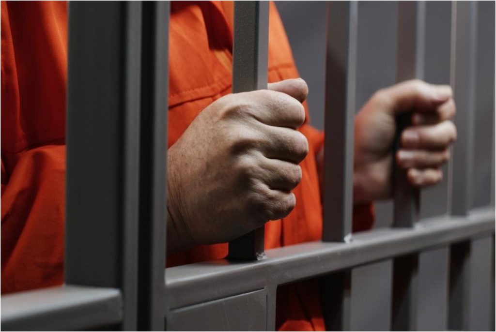 Expone SSPC que jueces liberan más a presos en fines de semana