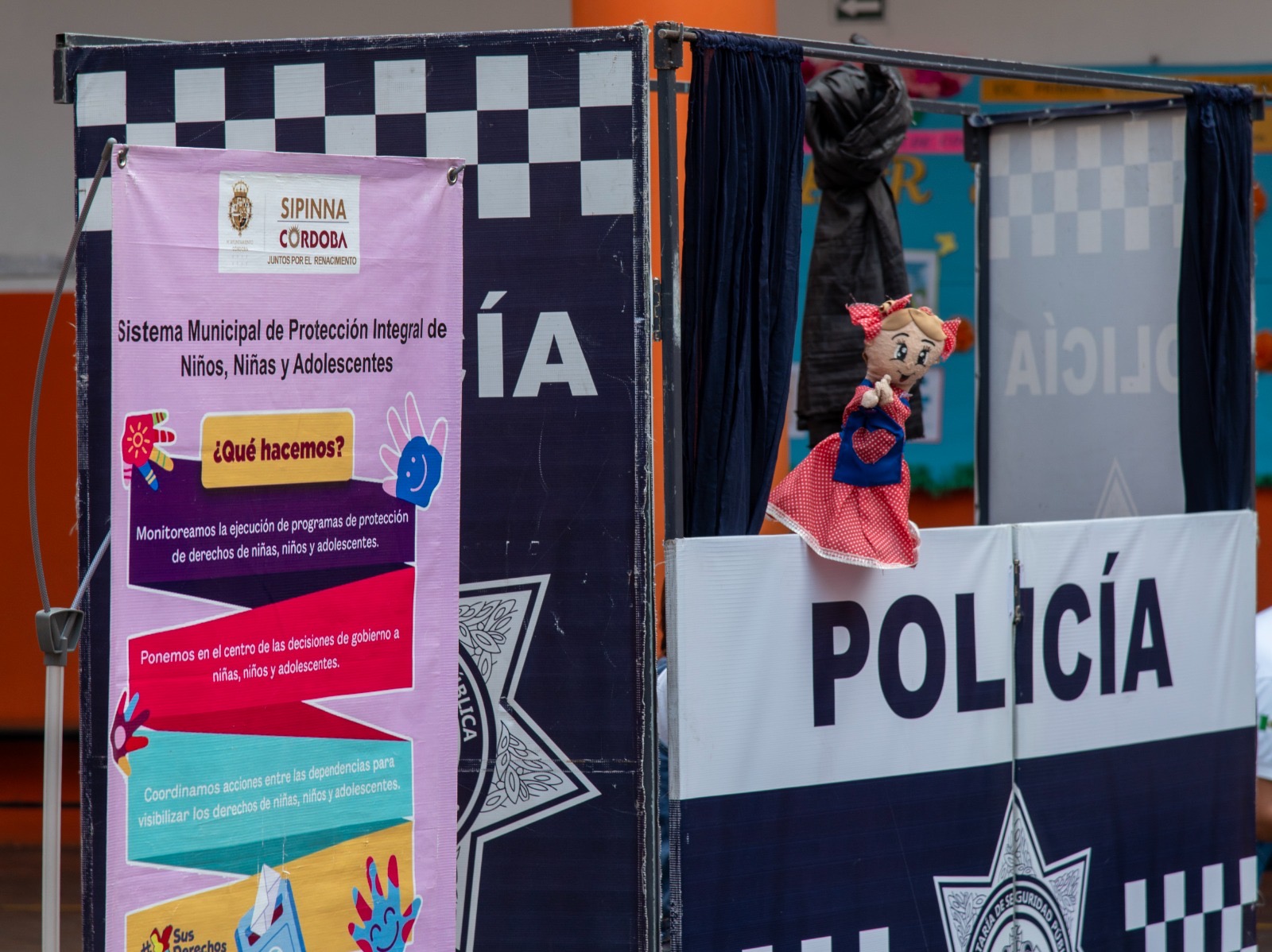 Informan a estudiantes sobre el acoso escolar con Teatro Guiñol